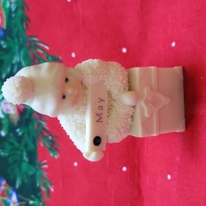 DEPARTMENT 56 May Snow Babies